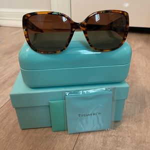 Tiffany & Co Sun glasses